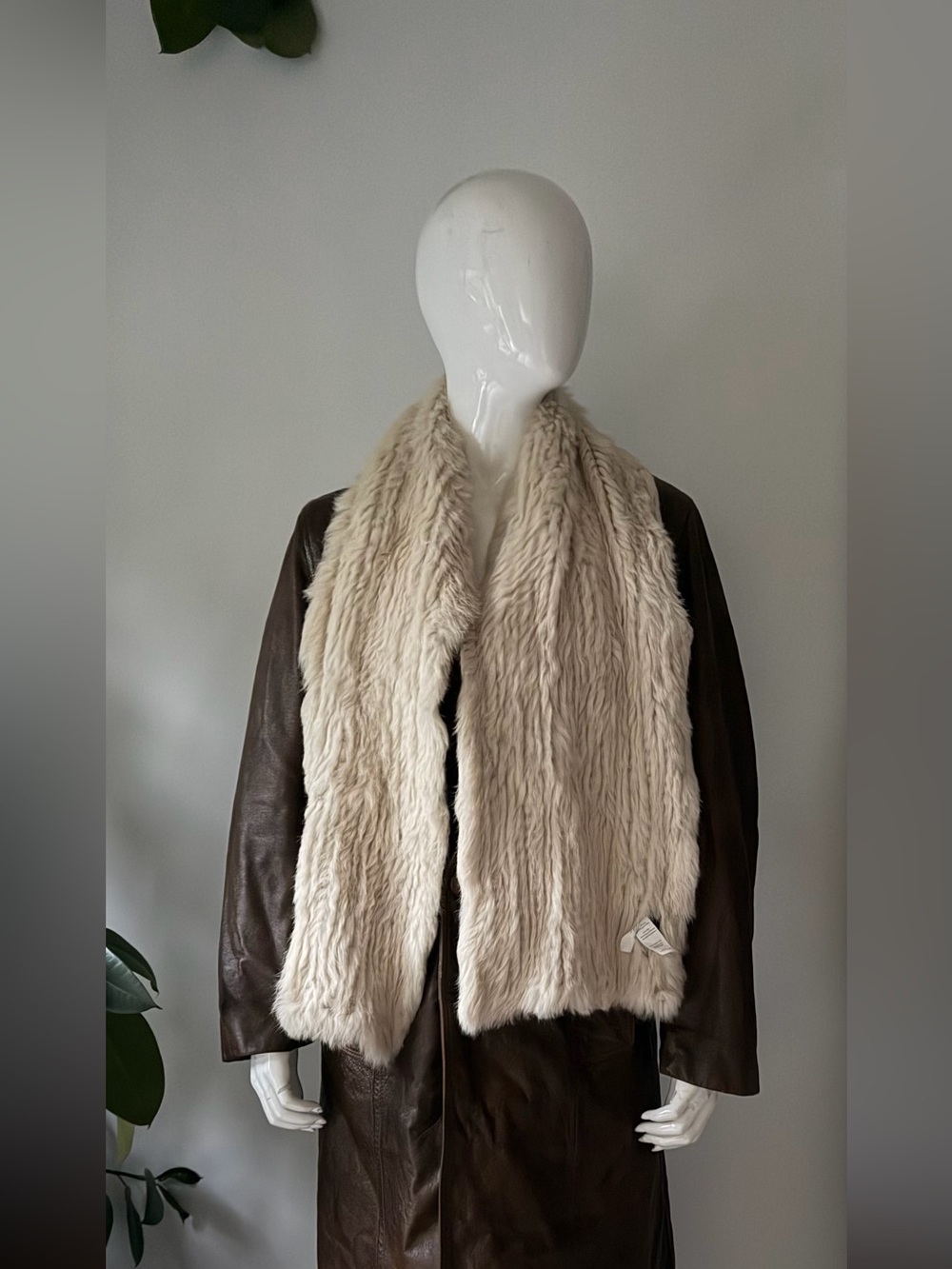 Danier Cream Faux Fur Scarf - Picture 10 of 10